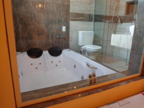 Monte Verde Inn Suítes com Hidromassagem dupla